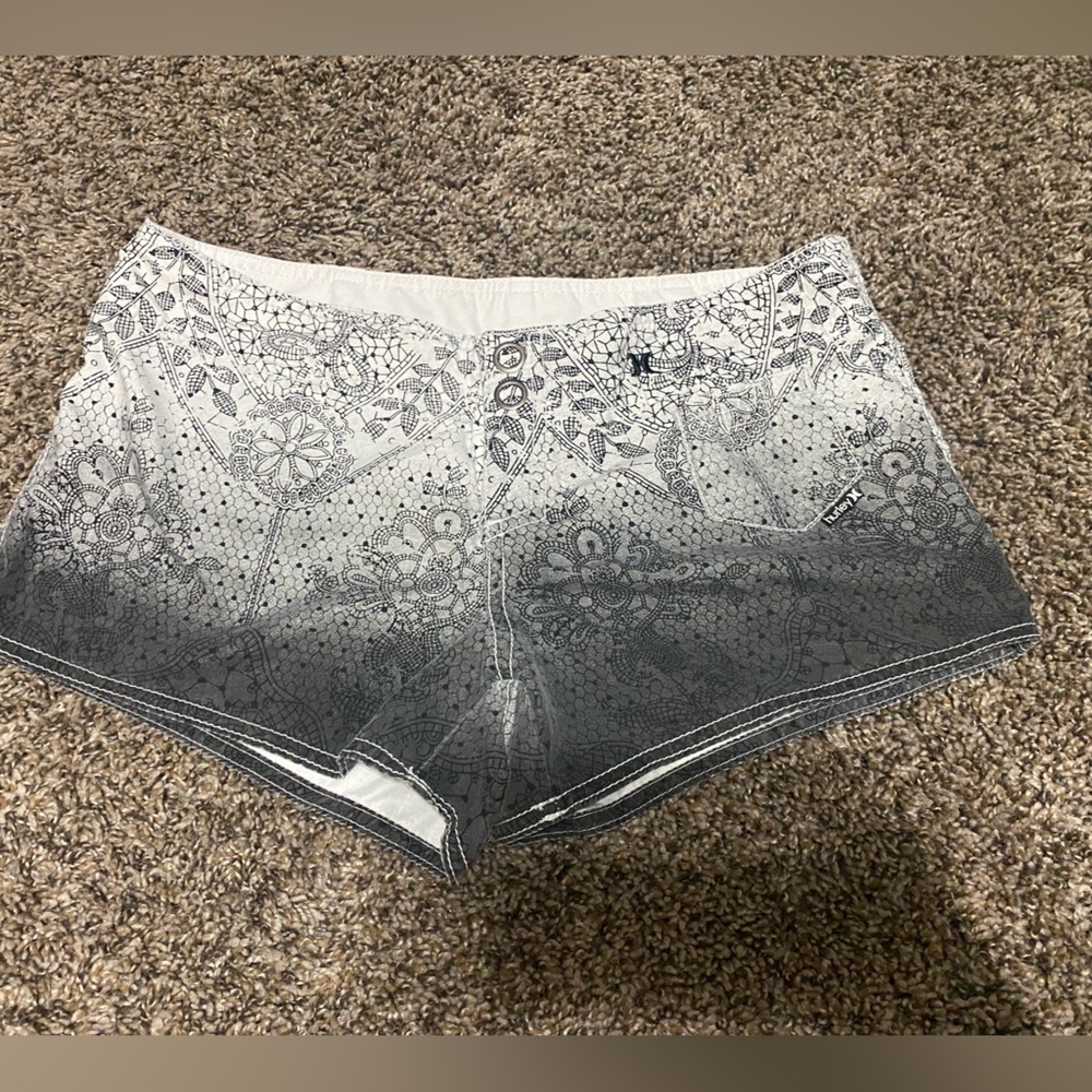 Super cute Hurley shorts!